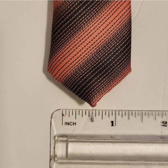 Men's Necktie Handkerchief Set by Henri Picard - Picture 4 of 6
